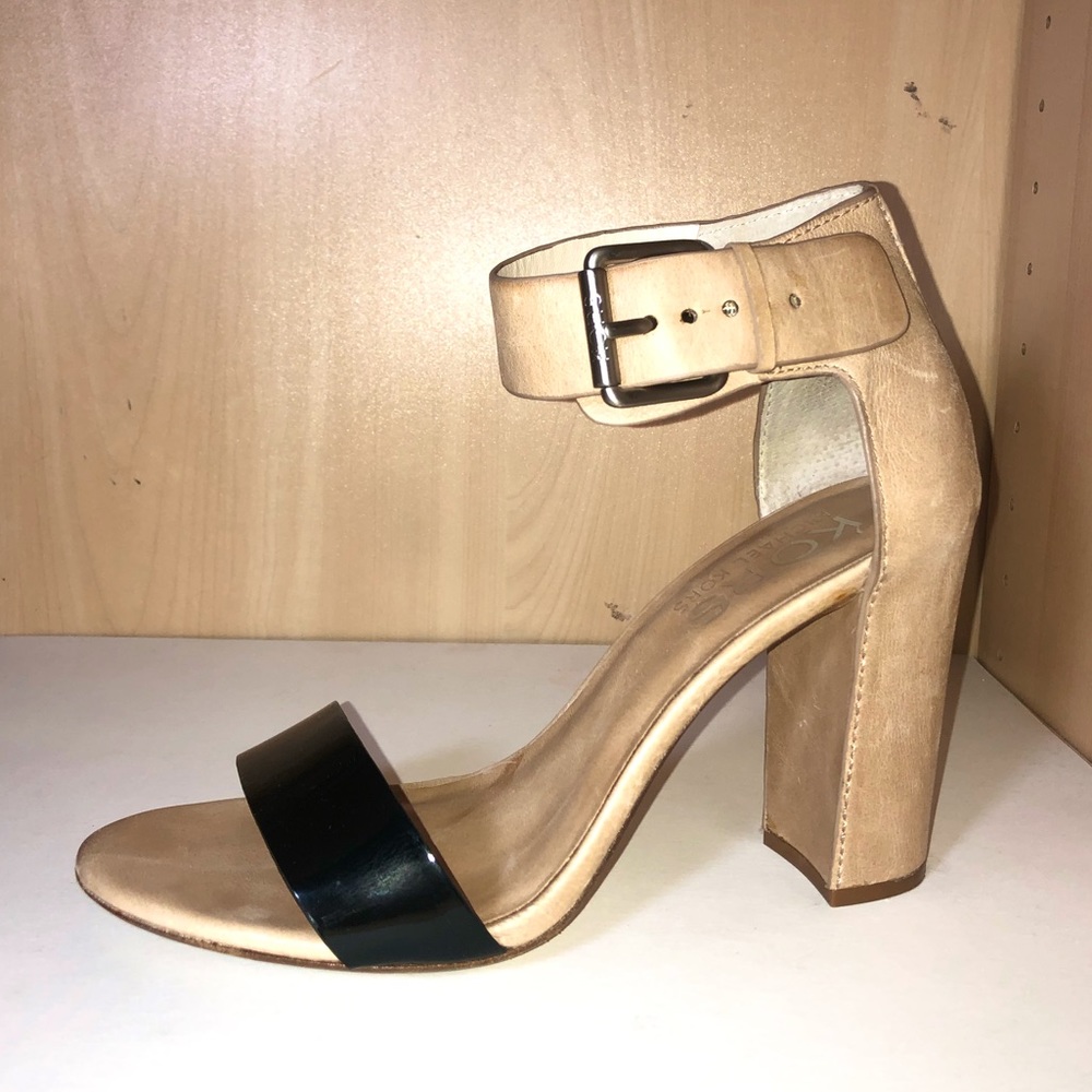 KORS Michael KORS Block Heel Sandals Size 10
